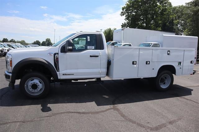 2024 Ford Super Duty F-550 DRW ® XL