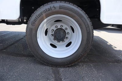 2024 Ford Super Duty F-550 DRW ® XL