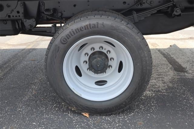 2024 Ford Super Duty F-550 DRW ® XL