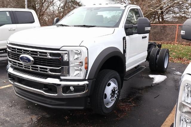 2025 Ford Super Duty F-550 DRW XL