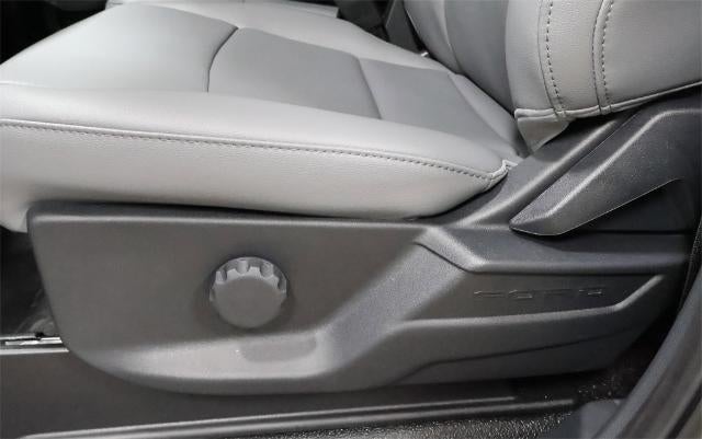 2025 Ford Super Duty F-550 DRW XL