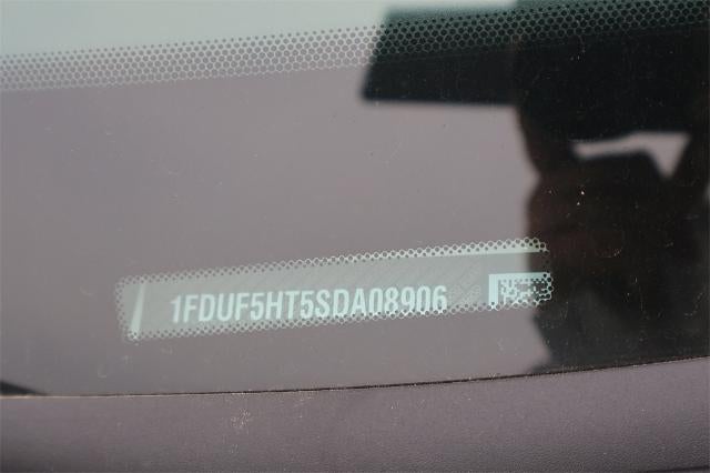 2025 Ford Super Duty F-550 DRW XL