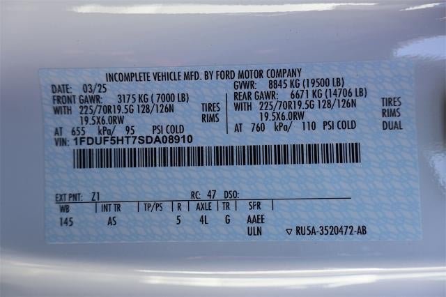 2025 Ford Super Duty F-550 DRW XL