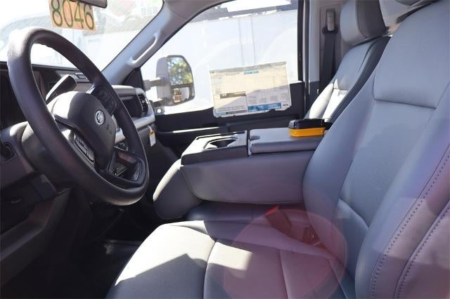 2025 Ford Super Duty F-550 DRW XL