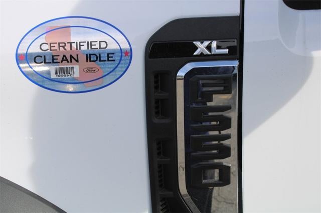 2024 Ford Super Duty F-550 DRW XL