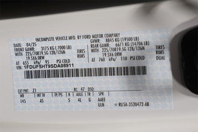 2025 Ford Super Duty F-550 DRW XL