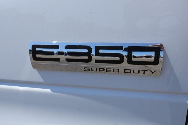 2027 Ford E-Series Cutaway Base
