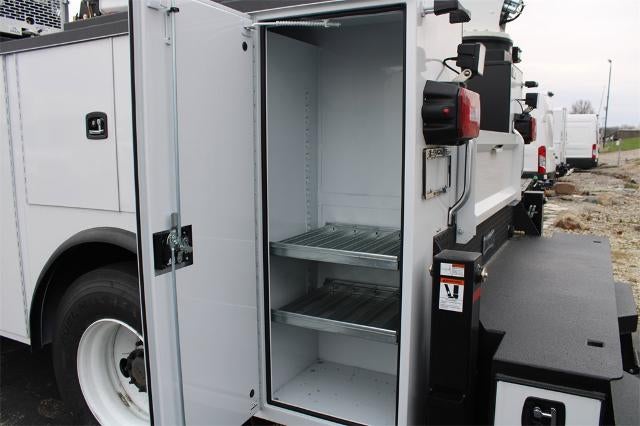 2025 Ford F-750SD Base