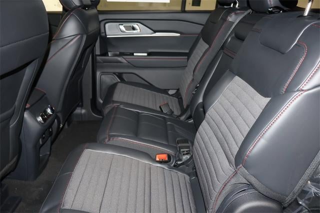 2025 Ford Explorer ST-Line Demo