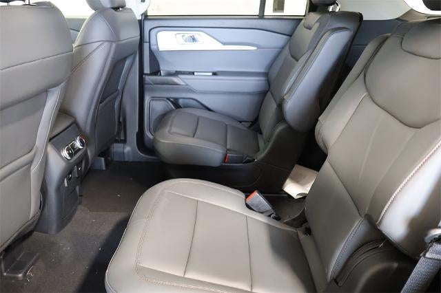 2025 Ford Explorer Active Demo