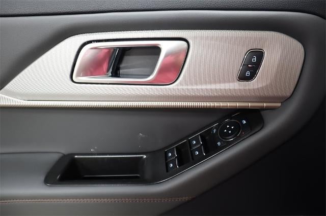 2025 Ford Explorer Active Demo