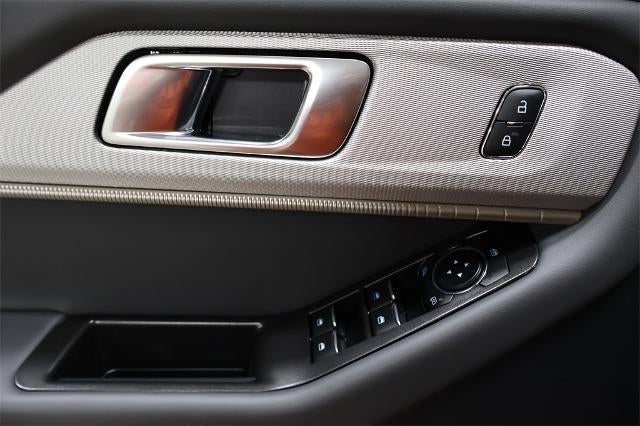 2025 Ford Explorer Active Demo