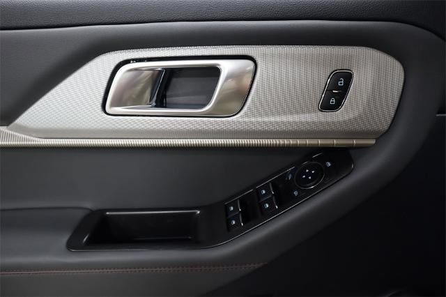 2025 Ford Explorer Active Demo