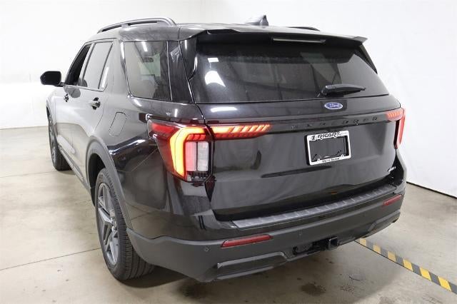 2025 Ford Explorer ST-Line Demo