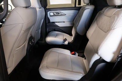 2027 Ford Explorer Platinum