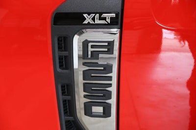 2026 Ford Super Duty F-250 SRW XLT