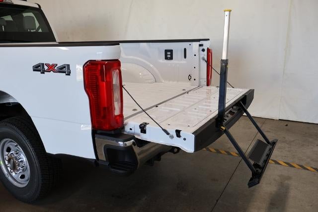 2027 Ford Super Duty F-250 SRW XL