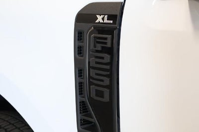 2027 Ford Super Duty F-250 SRW XL