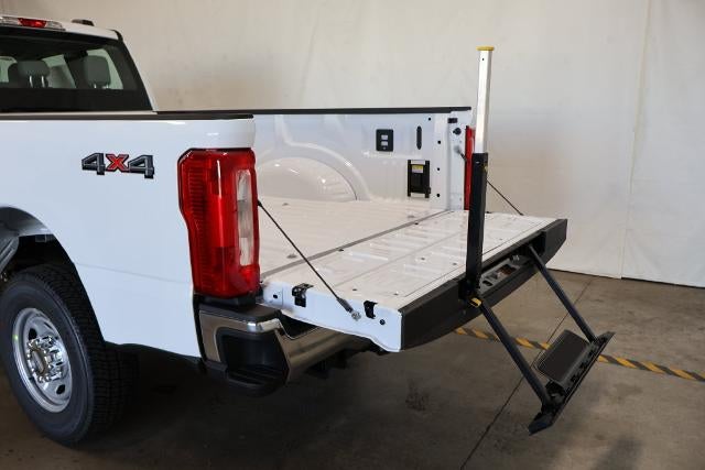 2027 Ford Super Duty F-250 SRW XL
