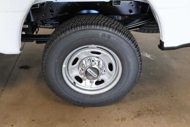 2027 Ford Super Duty F-250 SRW XL