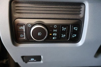 2027 Ford Super Duty F-250 SRW XLT