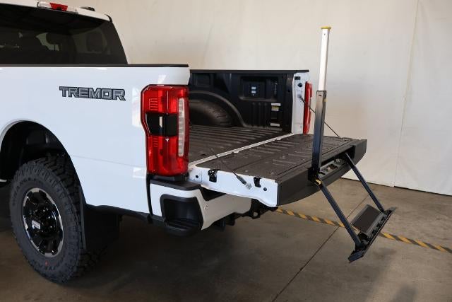 2027 Ford Super Duty F-250 SRW XLT