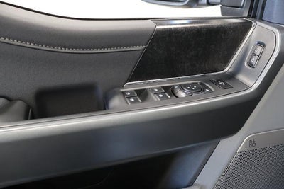 2027 Ford Super Duty F-250 SRW XLT
