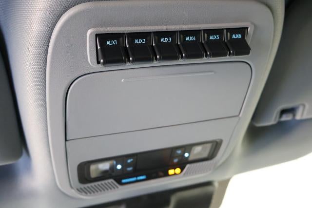2027 Ford Super Duty F-250 SRW XLT