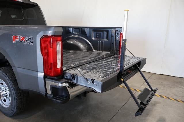 2027 Ford Super Duty F-250 SRW XL