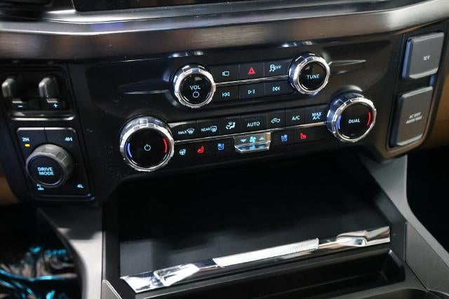 2027 Ford Super Duty F-250 SRW Lariat