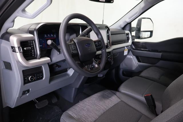 2027 Ford Super Duty F-250 SRW XLT