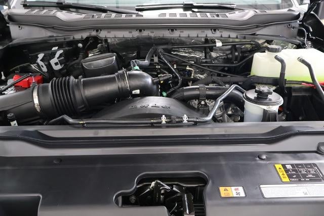 2027 Ford Super Duty F-250 SRW XLT