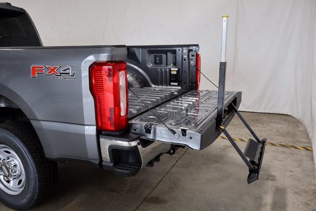 2027 Ford Super Duty F-250 SRW XL