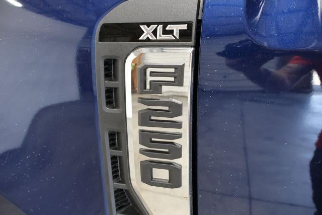 2027 Ford Super Duty F-250 SRW XLT