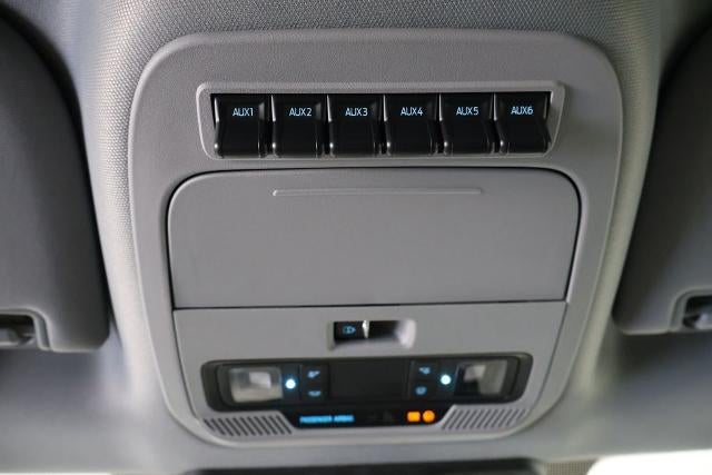 2027 Ford Super Duty F-250 SRW XLT