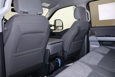 2027 Ford Super Duty F-250 SRW XLT w/BLK Appearance PKG