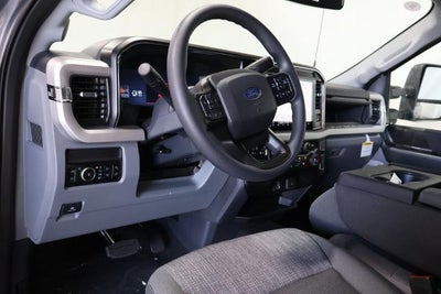 2027 Ford Super Duty F-250 SRW XLT w/BLK Appearance PKG