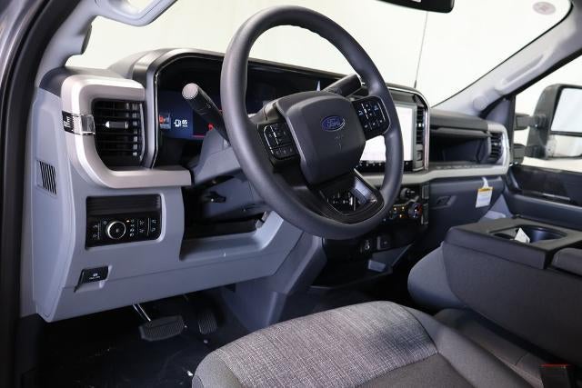 2027 Ford Super Duty F-250 SRW XLT w/BLK Appearance PKG