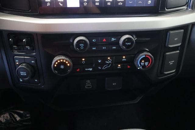 2027 Ford Super Duty F-250 SRW XLT w/BLK Appearance PKG
