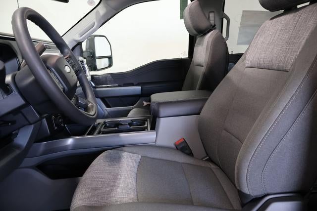 2027 Ford Super Duty F-250 SRW XLT