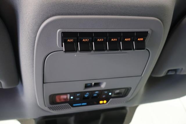 2027 Ford Super Duty F-250 SRW XLT