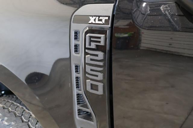 2027 Ford Super Duty F-250 SRW XLT