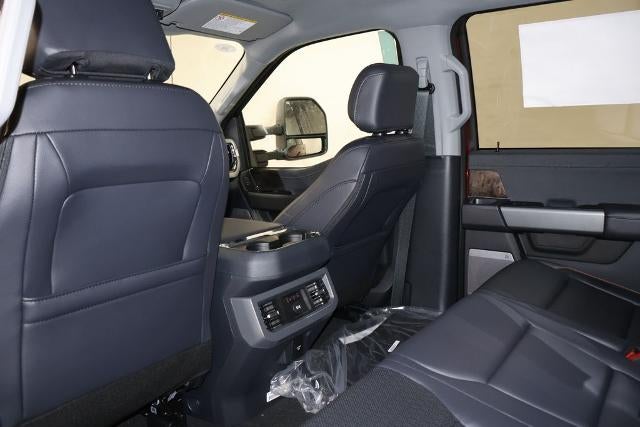 2027 Ford Super Duty F-250 SRW Lariat