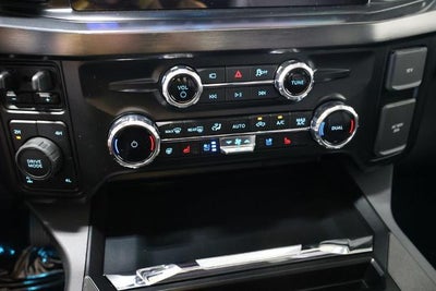 2027 Ford Super Duty F-250 SRW Lariat