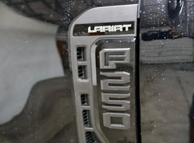 2027 Ford Super Duty F-250 SRW Lariat