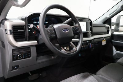 2026 Ford Super Duty F-350 SRW XLT