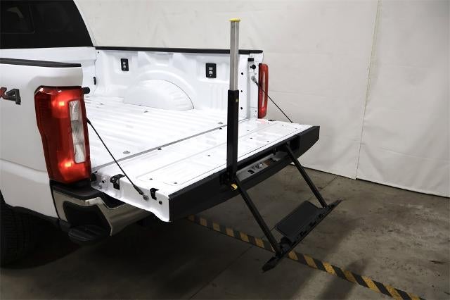 2025 Ford Super Duty F-350 SRW XL