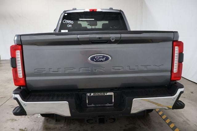 2026 Ford Super Duty F-350 SRW Lariat