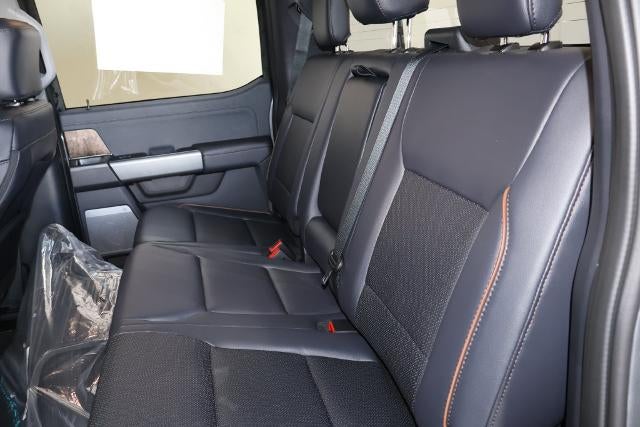 2027 Ford Super Duty F-350 SRW Lariat