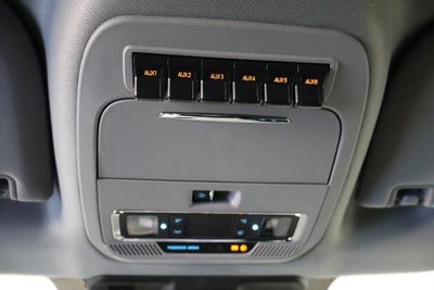 2027 Ford Super Duty F-350 SRW Lariat